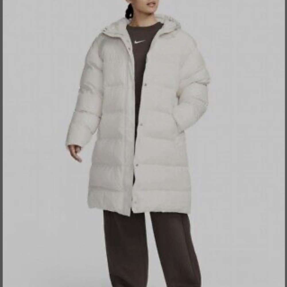 Nike Women’s Sportswear Metro Puffer